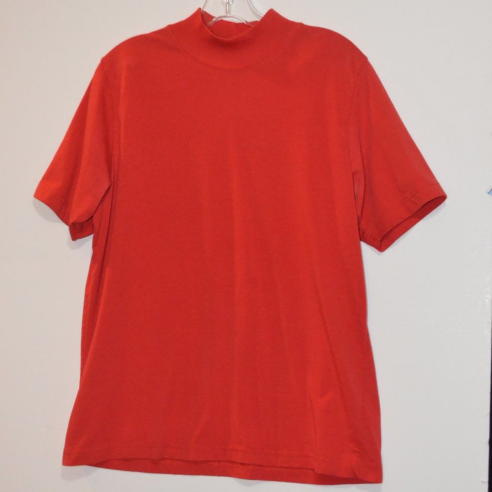Classic Elements Red Short Sleeves Tee Women L